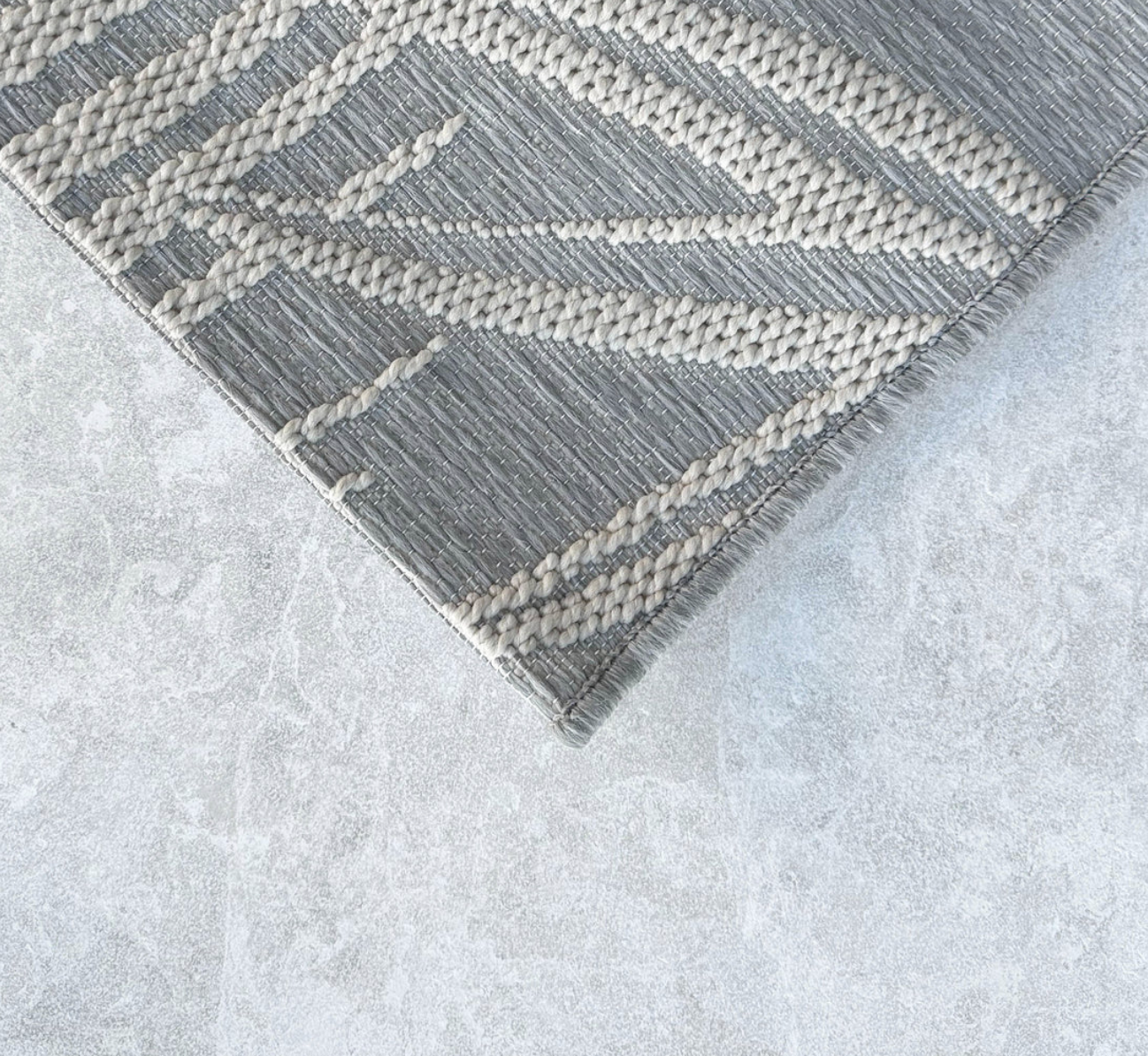 Kosta Rug Leaves Grey 160 x 230cm
