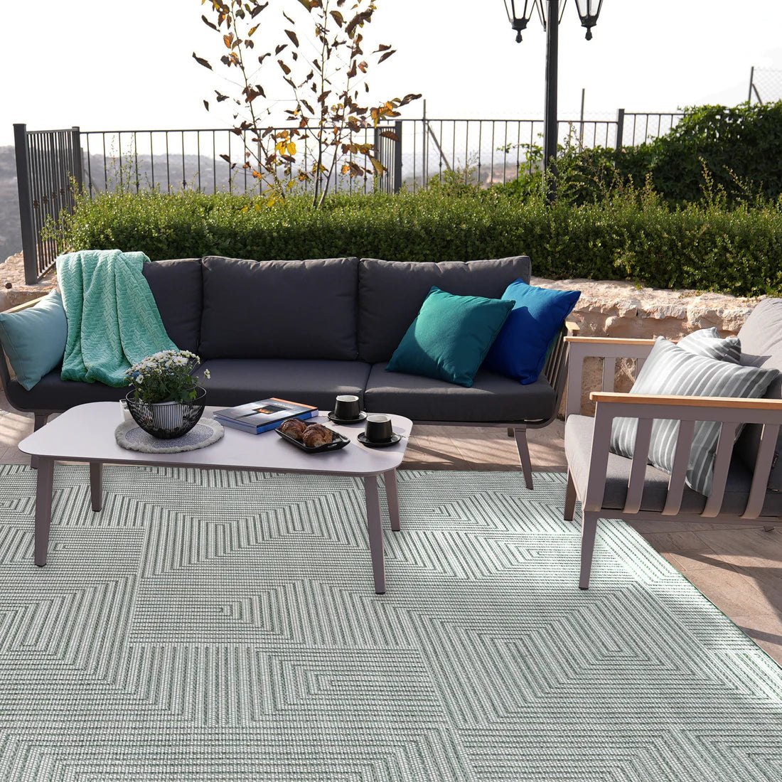 Porto Axis Green Indoor/Outdoor Rug 160 x 230cm